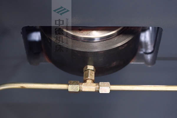 ZDPE10025高精度液压挠度弥补,高品德油缸,有用弥补中心地位角度误差.jpg ZDPE10025高精度液压挠度弥补,高品德油缸,有用弥补中心地位角度误差.jpg